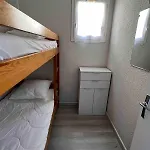 Maison 4 Personnes Avec Piscine, 200m A Pieds