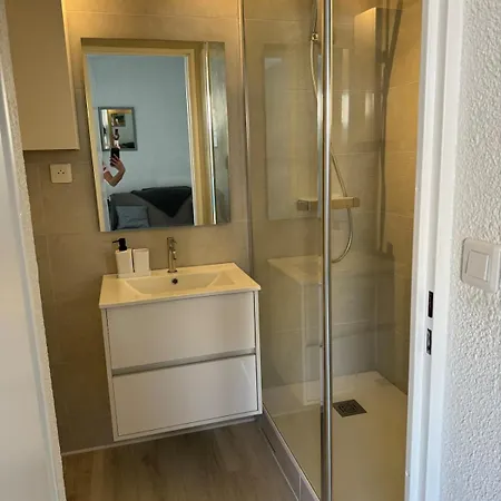 Maison 4 Personnes Avec Piscine, 200m A Pieds Semesterbostad Marseillan (Herault)