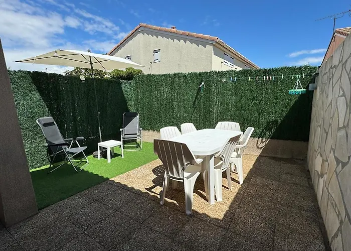 Maison 4 Personnes Avec Piscine, 200m A Pieds Prázdninový dům