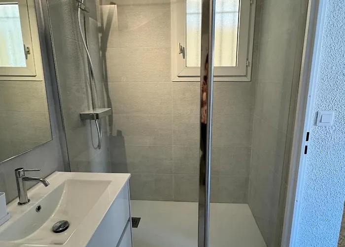 Prázdninový dům Maison 4 Personnes Avec Piscine, 200m A Pieds